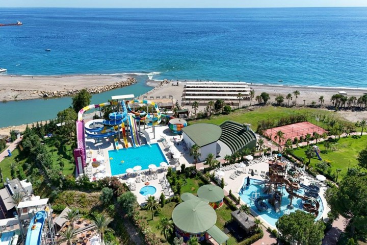 Raymar Resort & Aqua