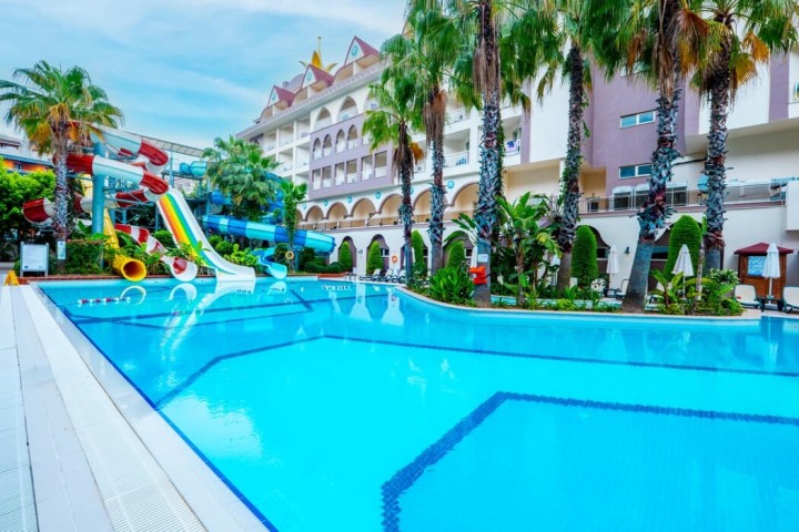Side Crown Palace Hotel