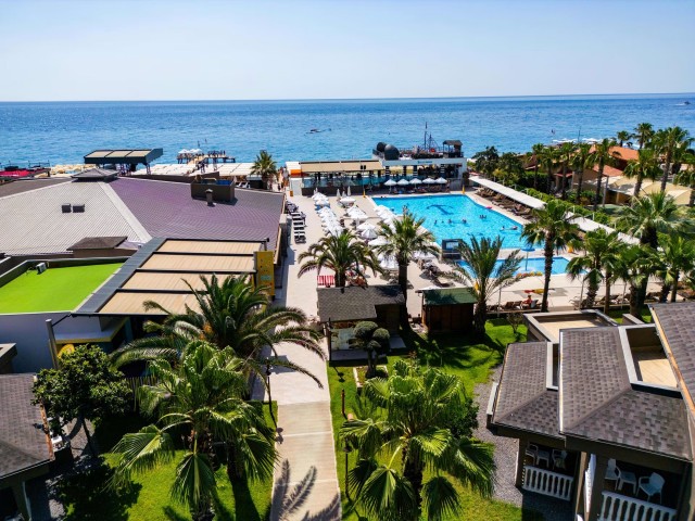Sailors Beach Club