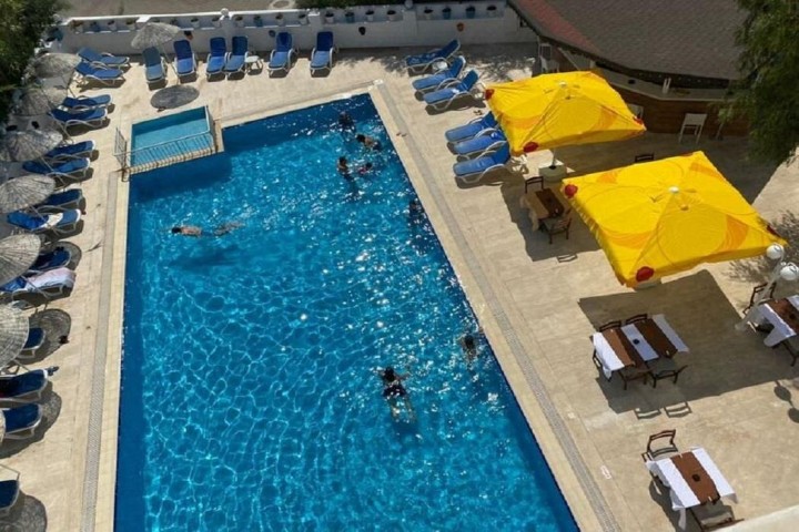 Club Munamar Beach Resort