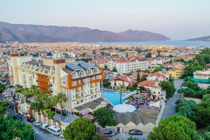 Grand Cettia Hotel